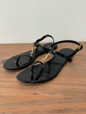 Saint Laurent Cassandra YSL t- strap black patent leather flat sandals 38.5